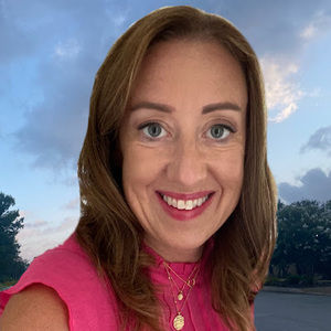 Meet your Posher, Lara